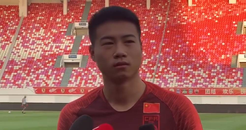 杨帆：刚开始以为自己去打东亚杯 国足和选拔队都很优秀