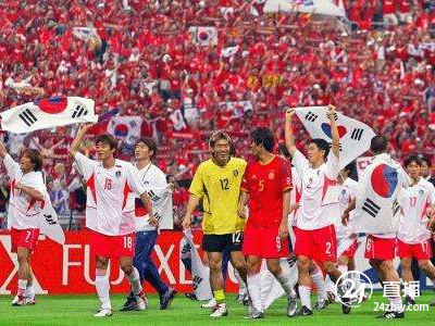 普约尔谈02年世界杯输给韩国队：赛前教练提醒裁判会不公平！西班牙队踢得很好！
