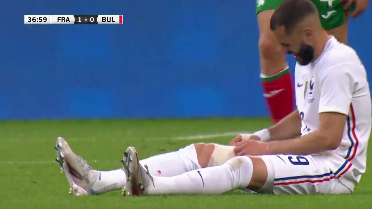 欧洲杯开赛在即 本泽马友谊赛因伤退场