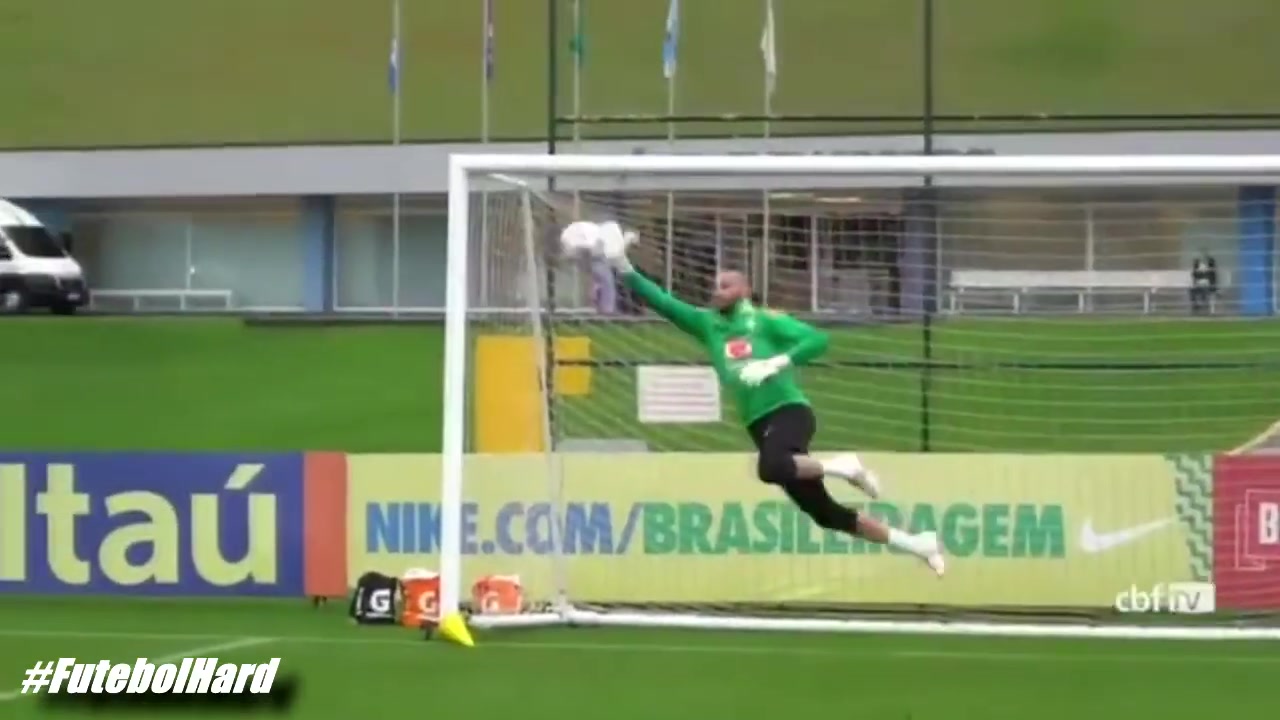 巴西国家队三大门将日常训练记录