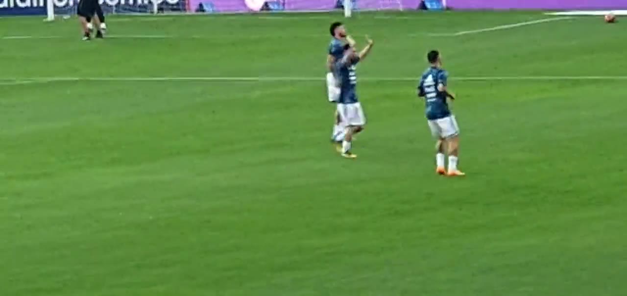 影响力！厄瓜多尔主场球迷高喊梅西
