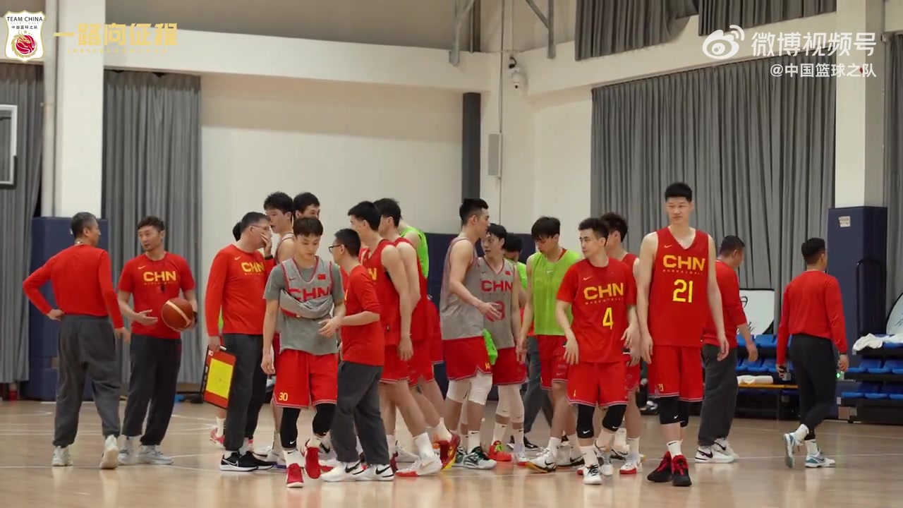 这次阵容以年轻人为主！中国男篮最新集训训练原声混剪