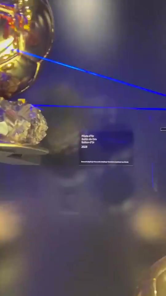 梅西将他的第八座金球奖捐赠给了巴萨博物馆