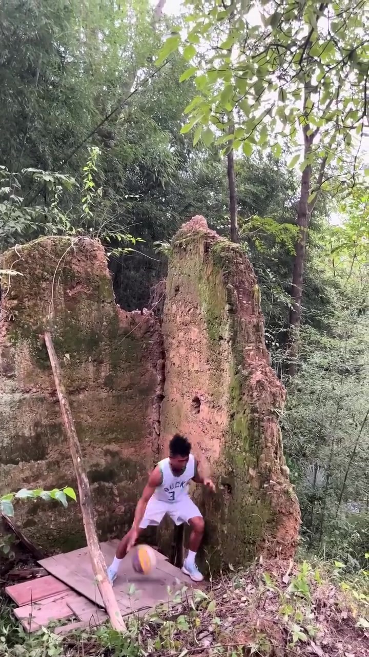 哥们为了修炼成国产字母哥，也太拼了吧