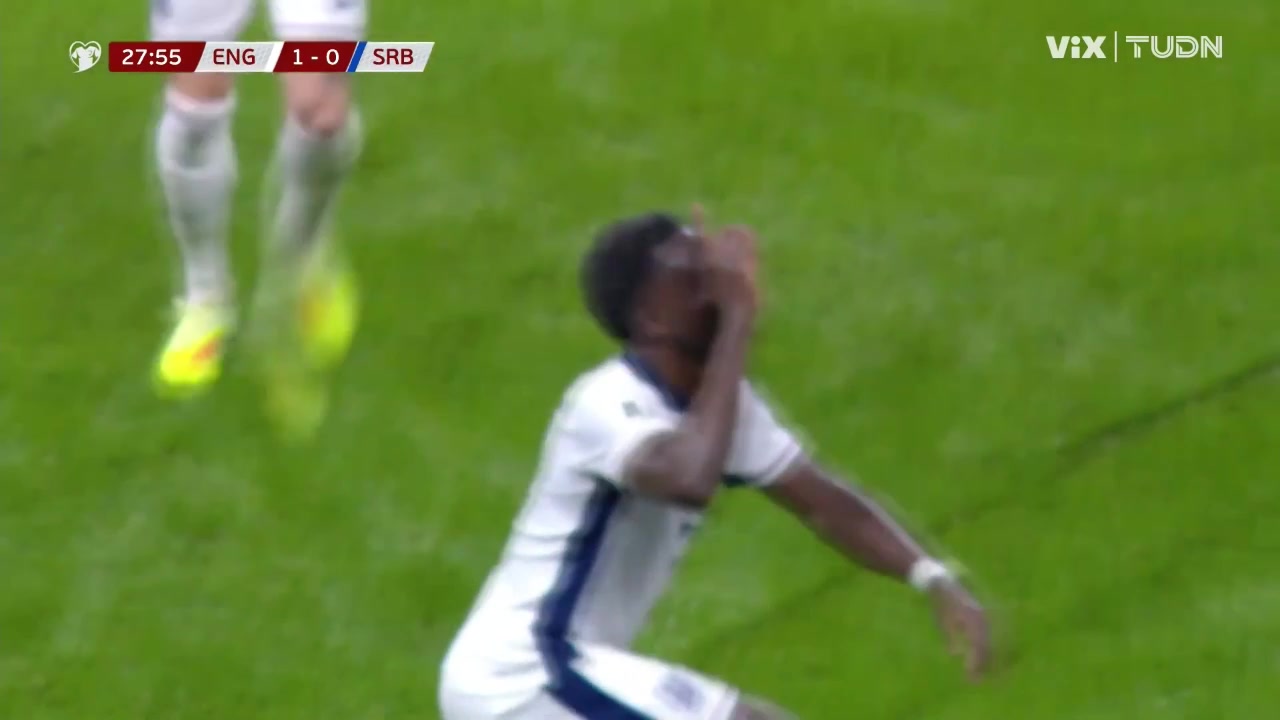 萨卡禁区内不停球精彩凌空斩破门！英格兰1-0领先塞尔维亚！