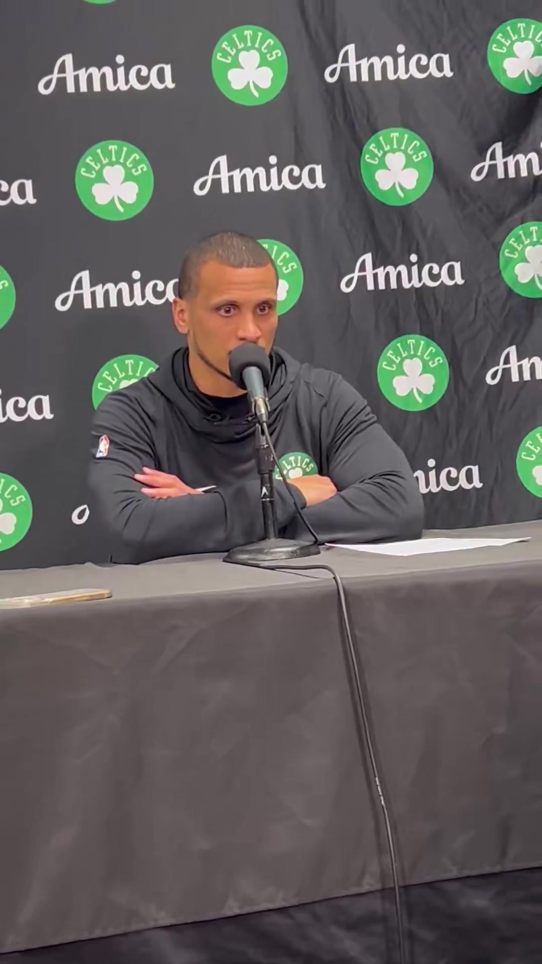 打爆湖人后卫线！马祖拉：普理查德信心爆棚，这源自他的训练态度