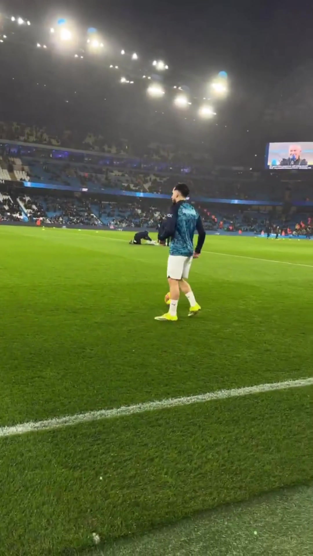 这高空停球！热评：谢尔基绝对是英超历史上技术最精湛球员之一