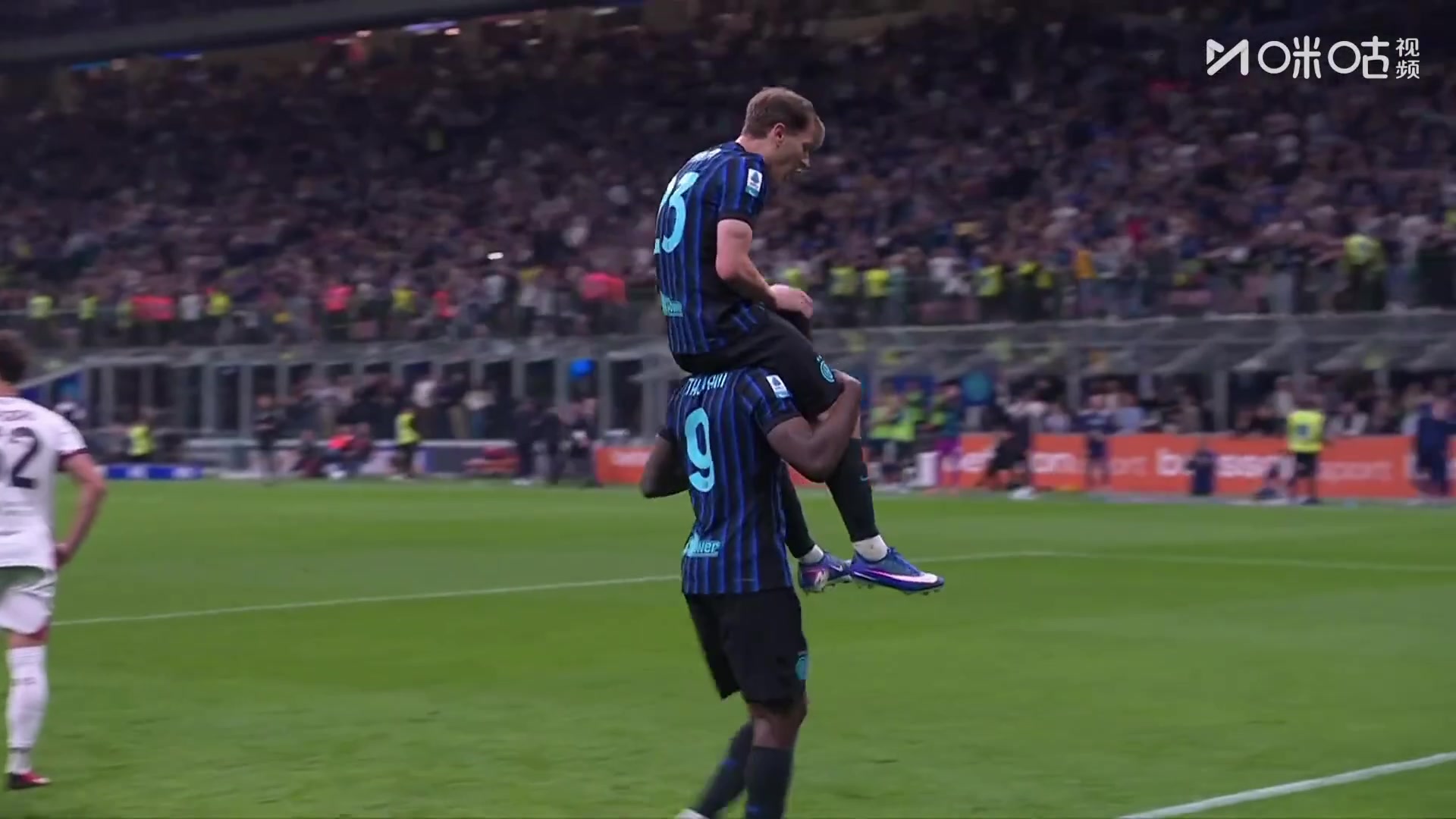 国米再下一城！巴雷拉禁区内得球抽射破门！